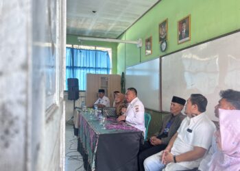 Menjaga Sekolah Tetap Kondusif Sambil Menguatkan Ekonomi Lokal