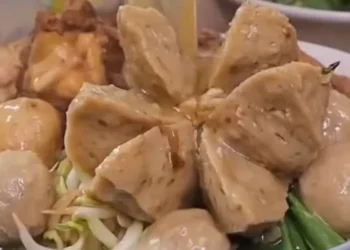 Menjelajah Sisi Lezat Kopo: Rekomendasi Kuliner di Balik Macetnya Jalur Viral Bandung